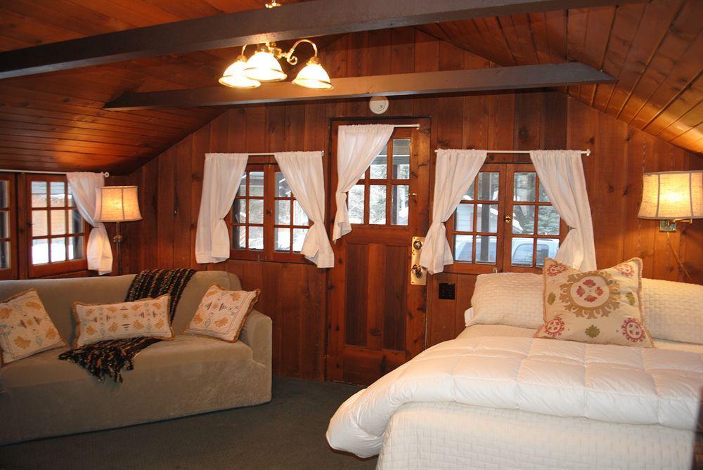 Rundle Chalets Canmore Exterior photo