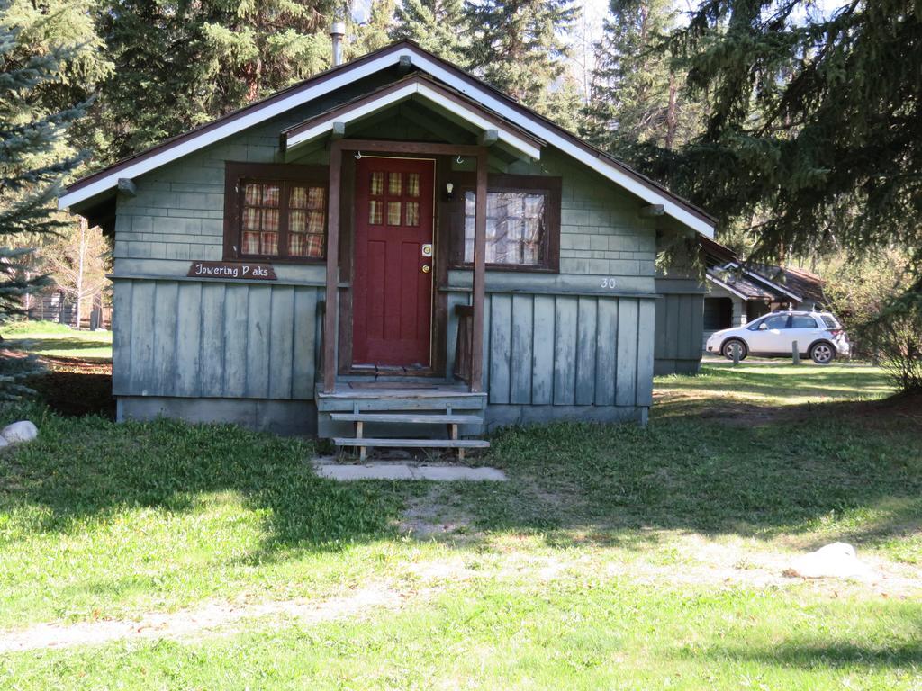Rundle Chalets Canmore Exterior photo