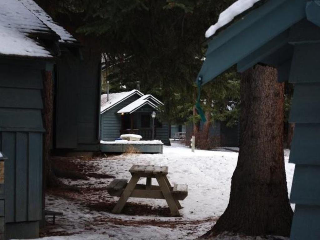 Rundle Chalets Canmore Exterior photo