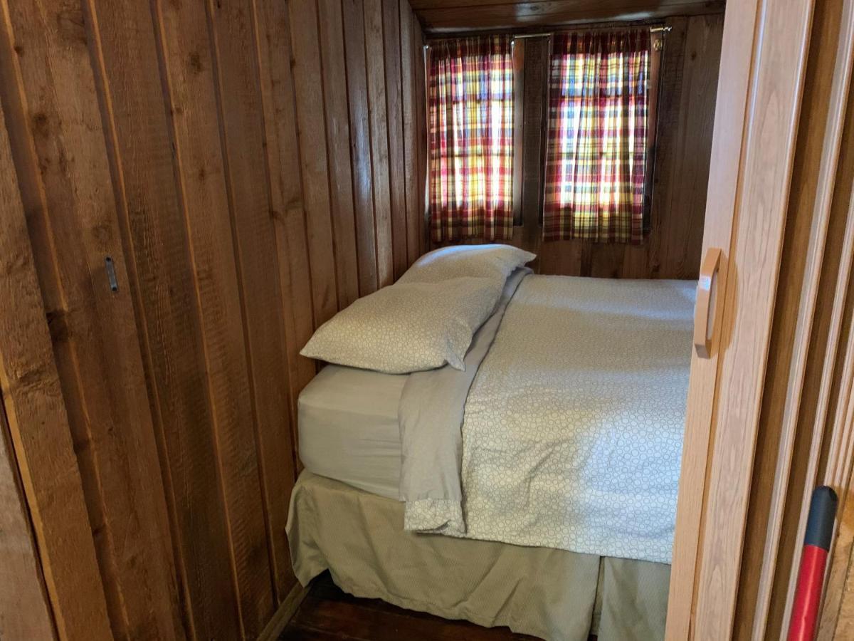 Rundle Chalets Canmore Exterior photo