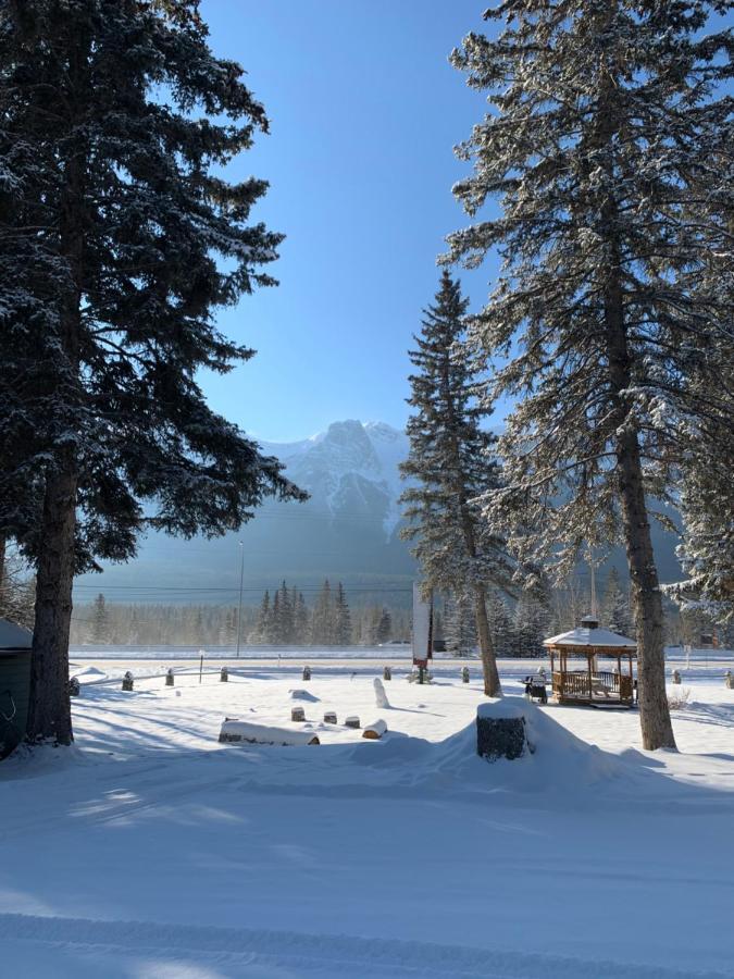 Rundle Chalets Canmore Exterior photo